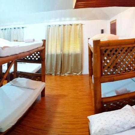 Siargao Tropic Hostel 제너럴 루나 외부 사진