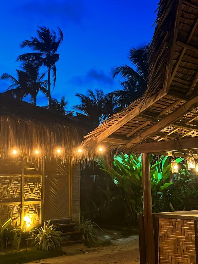 Siargao Tropic Hostel 제너럴 루나 외부 사진