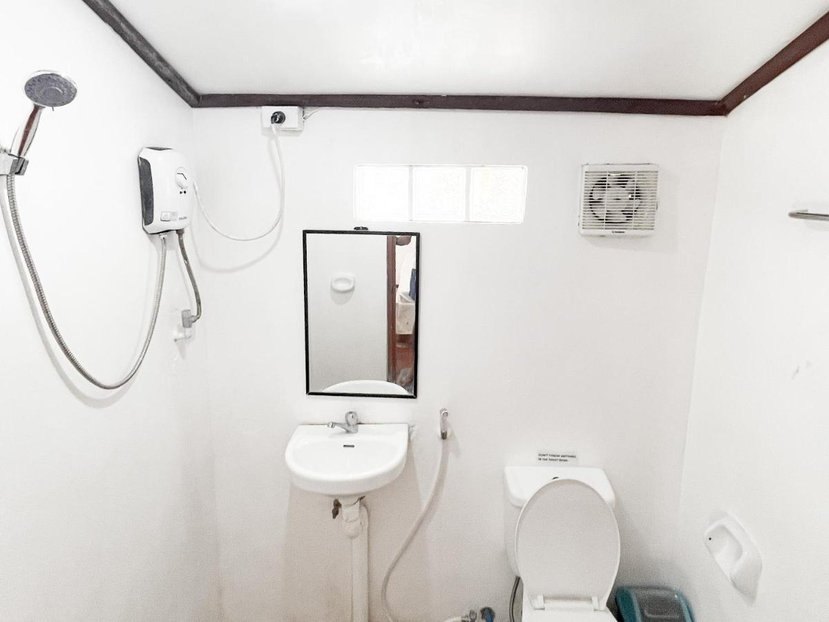 Siargao Tropic Hostel 제너럴 루나 외부 사진
