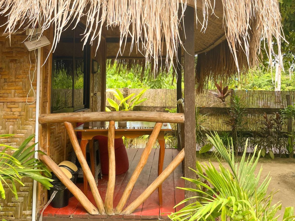 Siargao Tropic Hostel 제너럴 루나 외부 사진